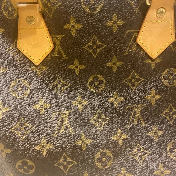 Authentic Louis Vuitton Monogram Speedy 30 - Picture 5 of 12